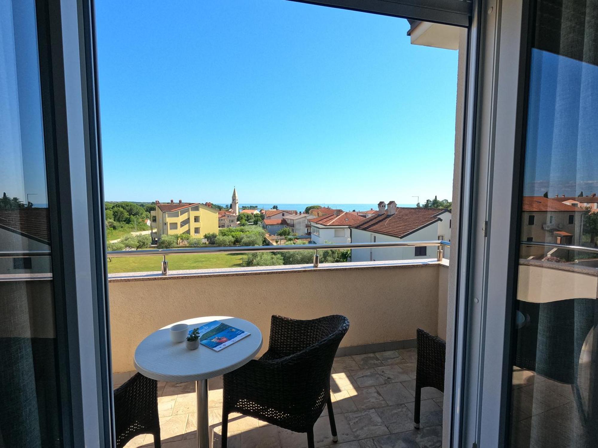 Badi 3* Lovrečica